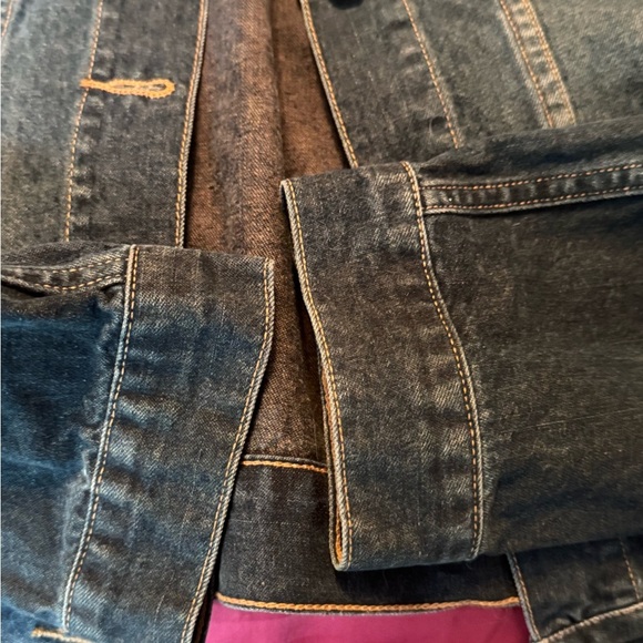 🎸 Vintage 90’s Hard Rock Cafe Denim Jacket – Never Worn! 🎸 - Picture 10 of 16